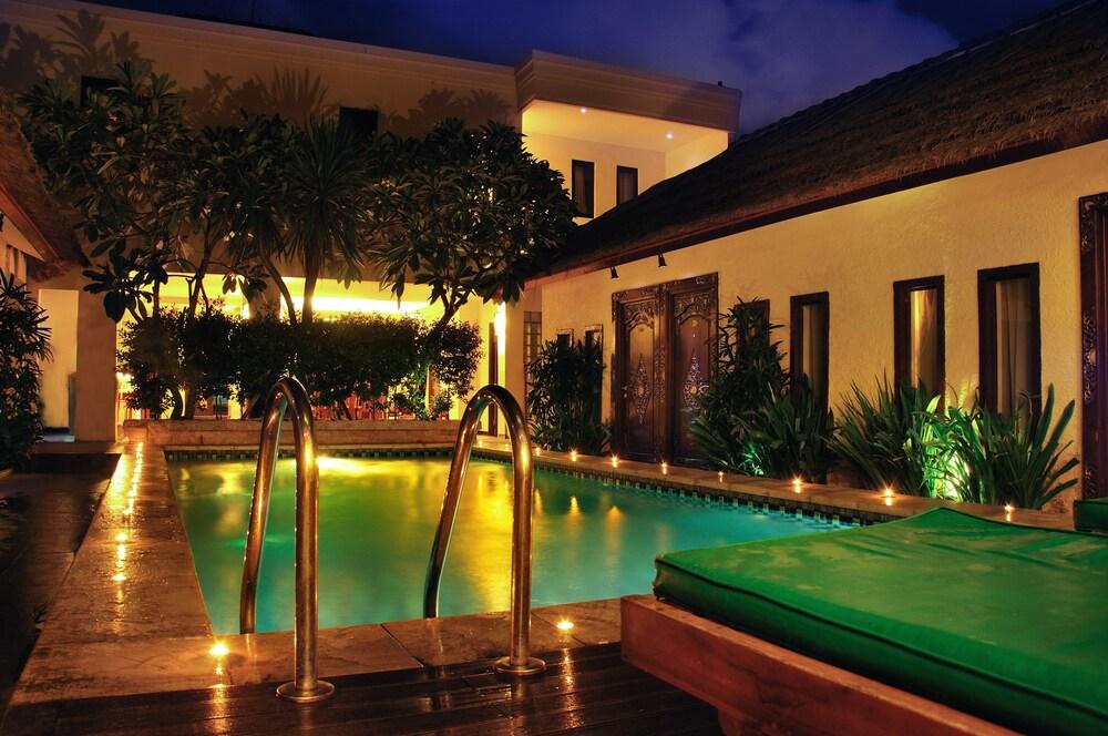 Hotel Coco De Heaven House à Jimbaran Extérieur photo